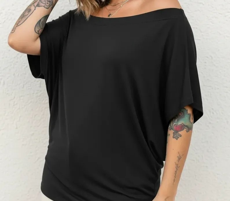 Blusa Red Blue Feminina Canoa Manga Morcego Curta Ampla