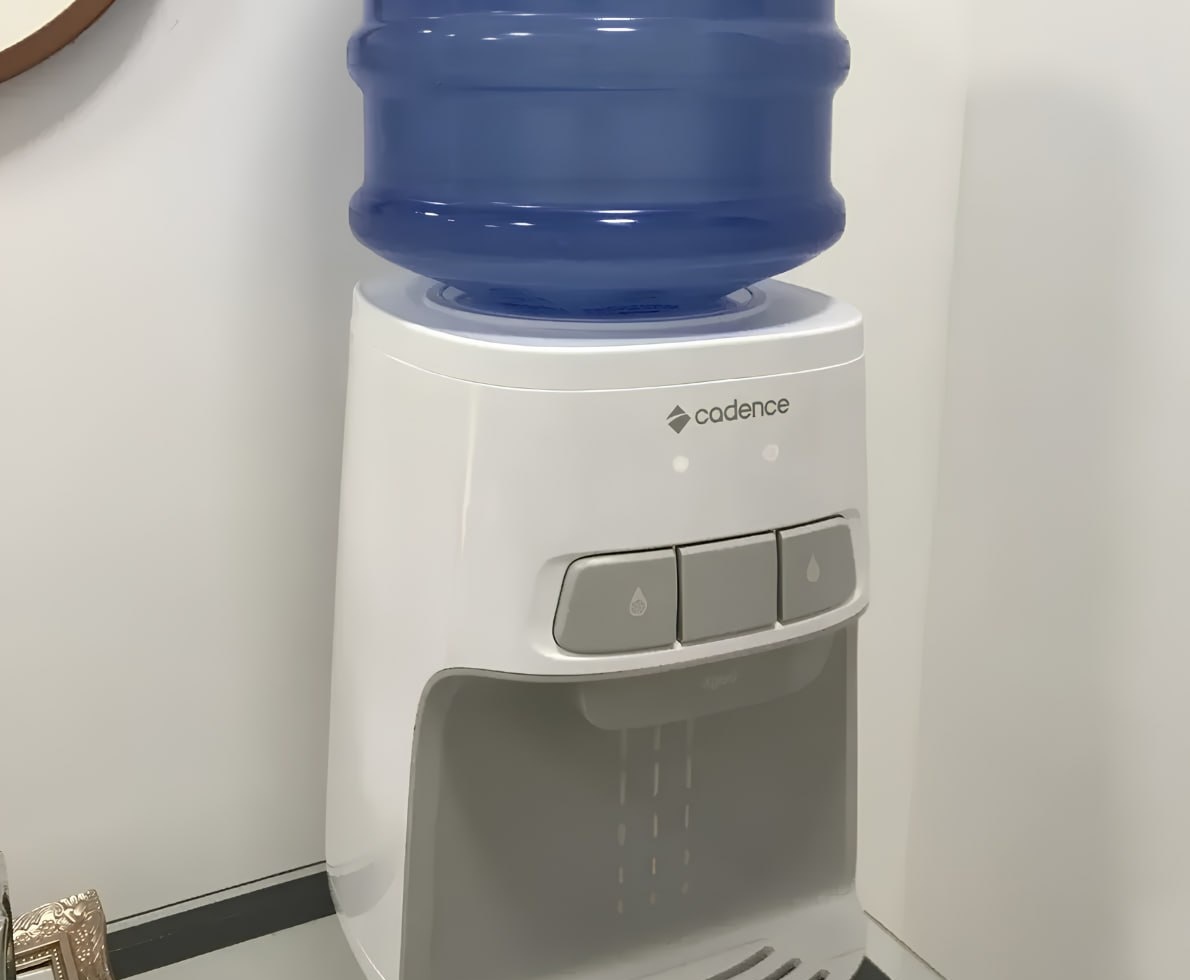 Bebedouro de Mesa Cadence Refrigerado Elétrico