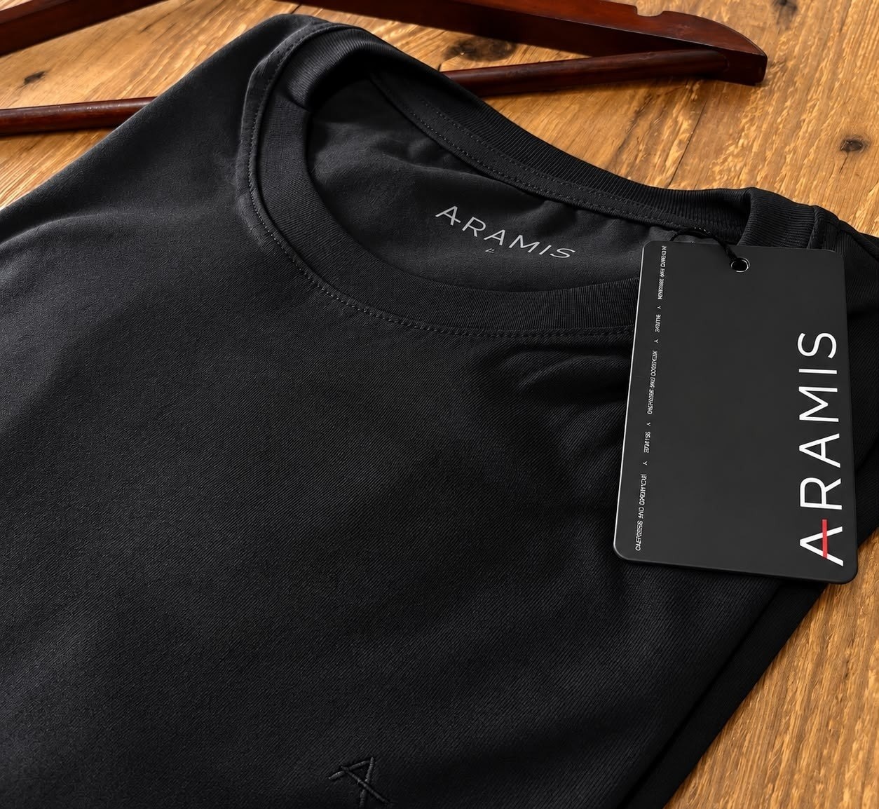 Camiseta Aramis Básica