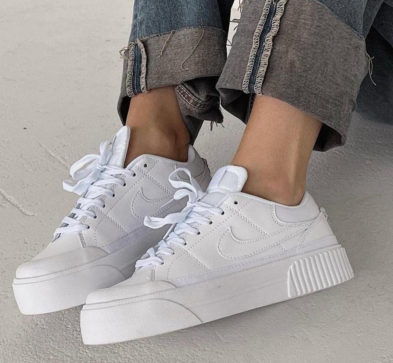 Tênis Nike Court Legacy Lift Feminino