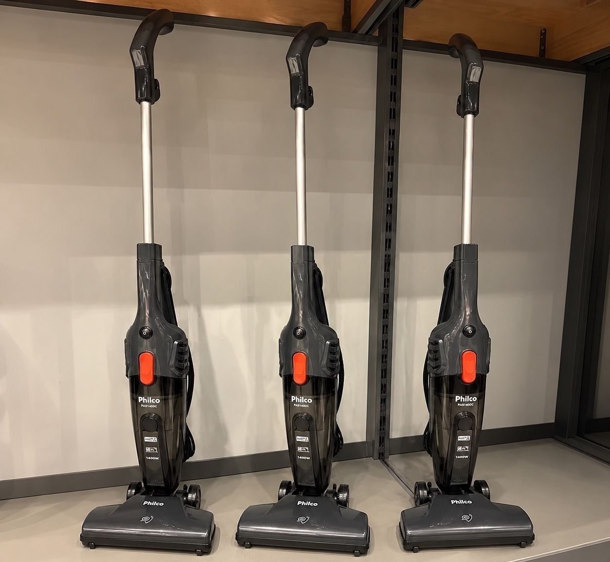Aspirador de Pó Vertical 2 em 1 1300W Philco
