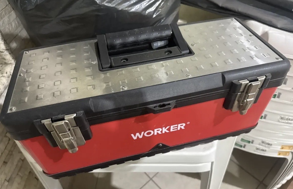 Caixa De Ferramentas Metálica Profissi. 15 Worker - 427136 Cor VermelhoPreto