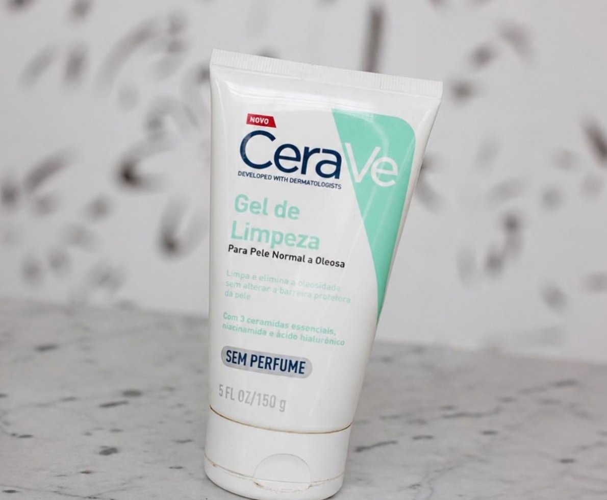 Gel de Limpeza Facial para Pele Oleosa CeraVe 150g