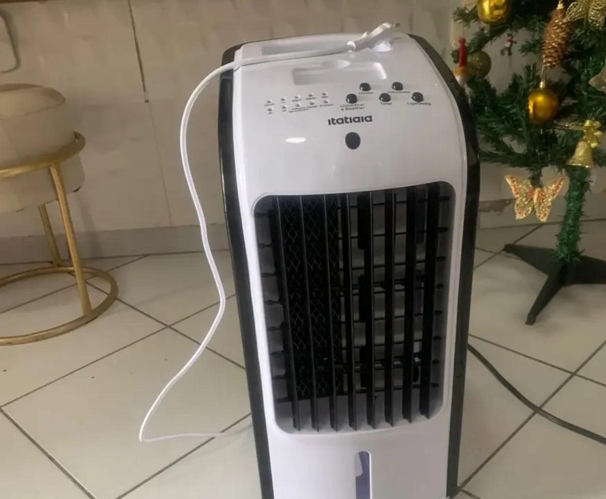 Climatizador De Ar 4 Litros Portátil 4 Em 1 Itatiaia