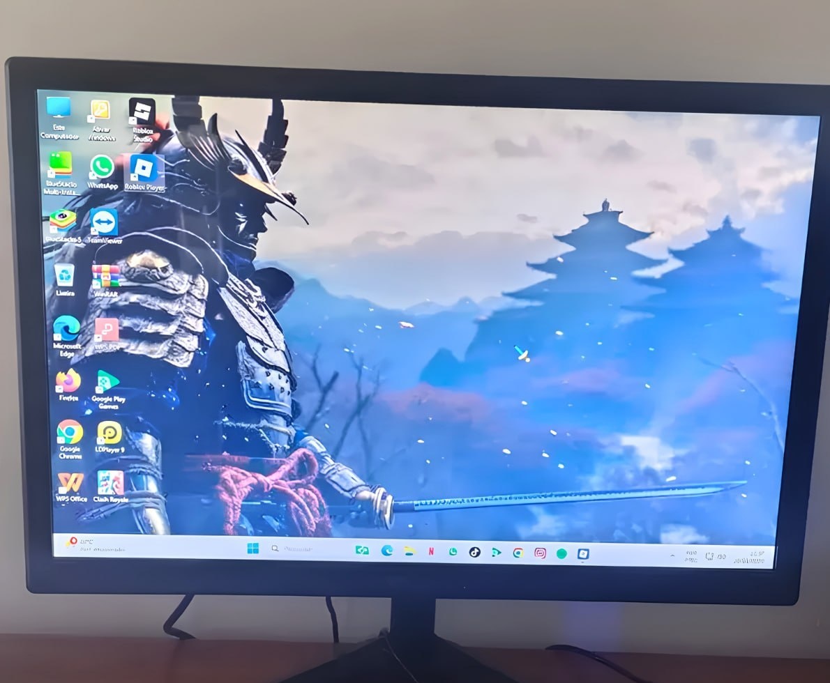 Monitor LED 19 ViewPro Resolução 1440x900 HDMI VGA