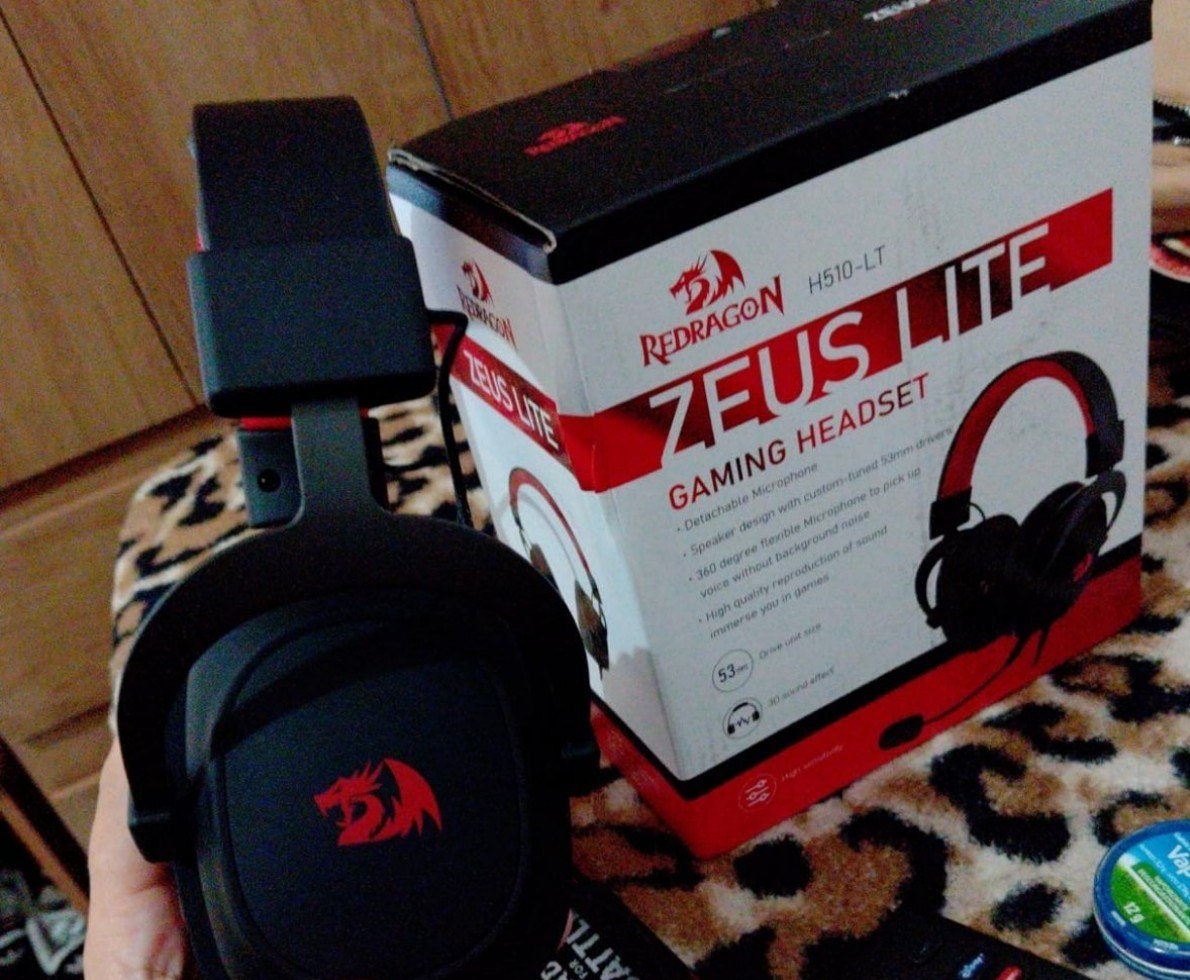 Headset Gamer Redragon Zeus Lite Drivers 53mm com Microfone Removível