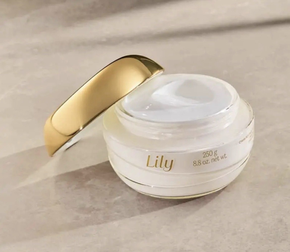 Combo Creme Acetinado Hidratante Desodorante Corporal Lily 2