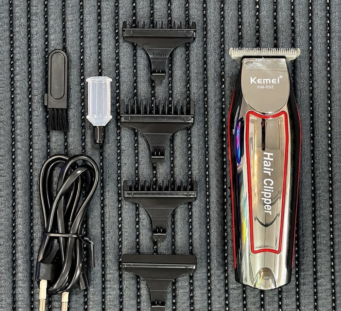 Máquina Kemei 032 127220V