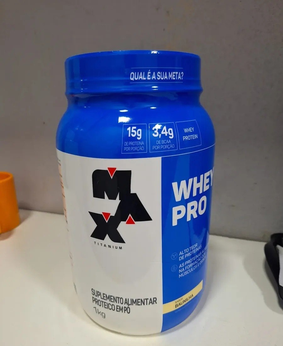 Proteína Max Titanium Whey Pro Concetrado em pó sabor Baunilha x 1kg