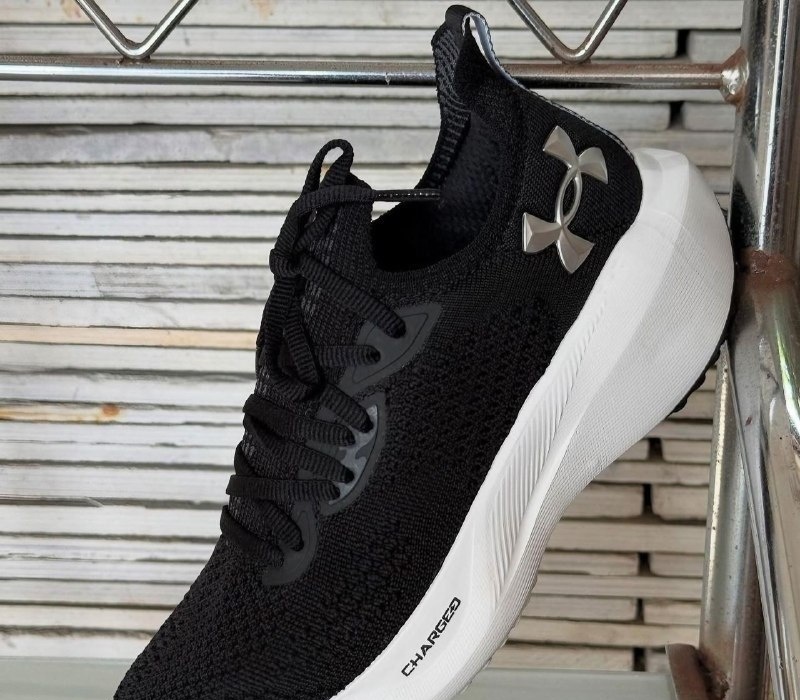 Tênis Under Armour Charged Slight 3