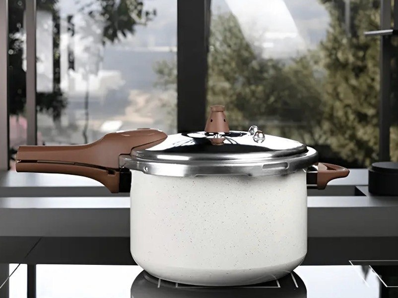 Panela Pressao Brinox Ceramic Pressure Indução 6,8l Vanilla