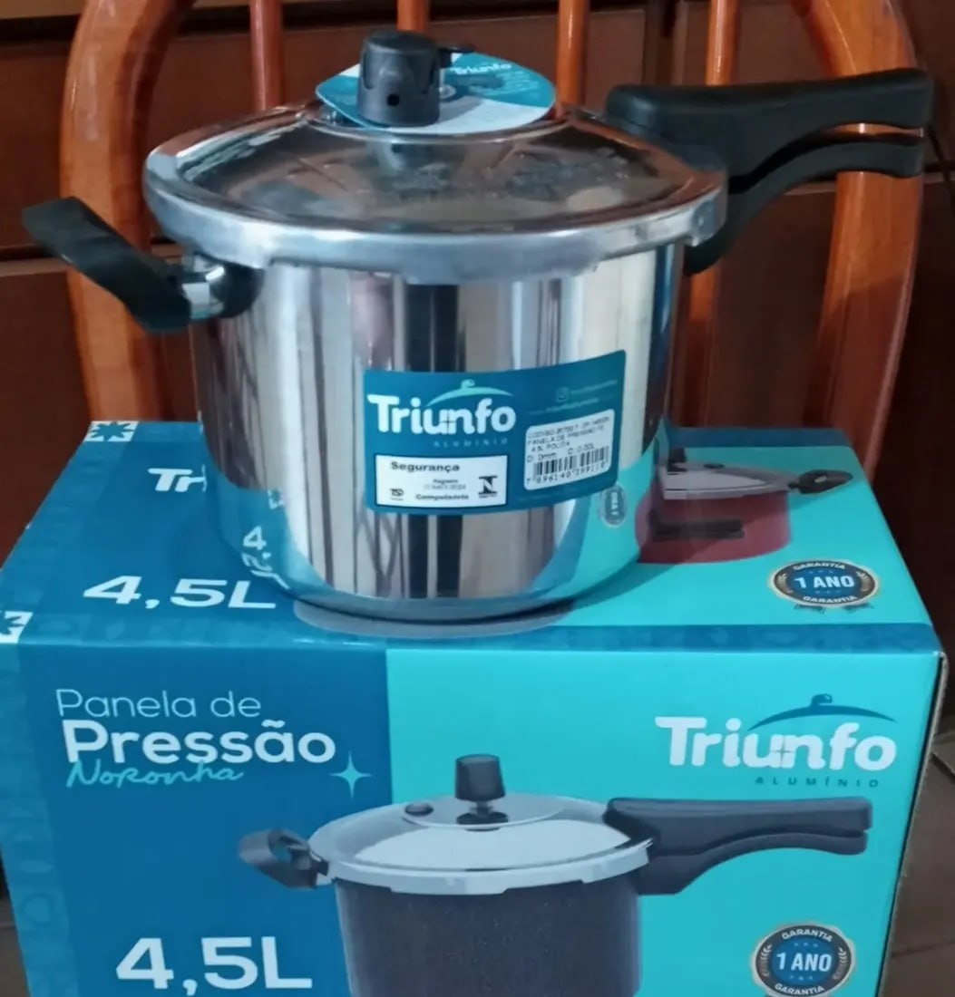 Panela de Pressão Fechamento Externo 4,5L