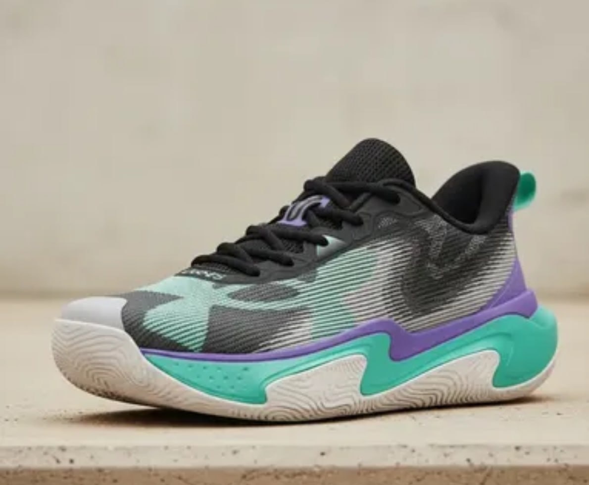 Tenis Layup Under Armour 5 cores