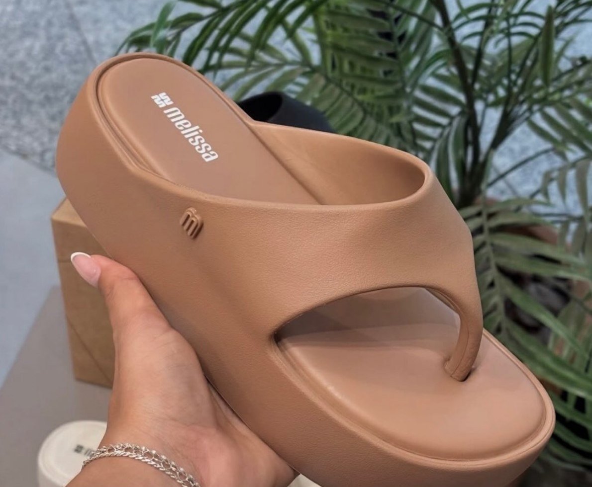 Sandália Melissa Platform Thong Caramelo