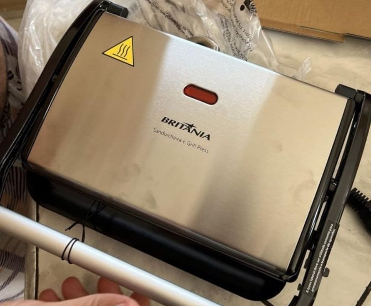 Sanduicheira e Grill Press Britânia, 850W