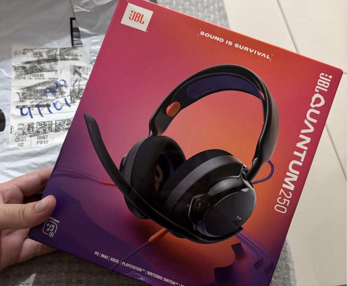 Fone de Ouvido Gamer JBL Headset Quantum 250 com Cancelamento de Ruído