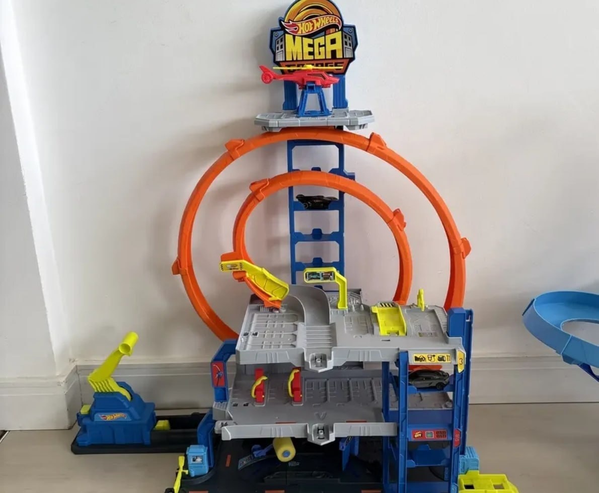 Hot Wheels Pista CITY Mega Garagem - Mattel