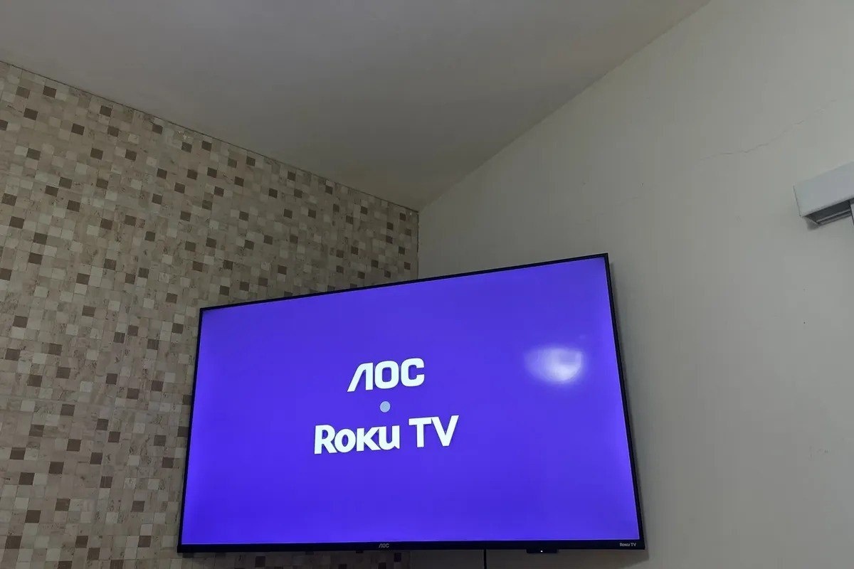 Smart TV AOC 43 Full HD  Roku TV Wi-Fi Sem Bordas