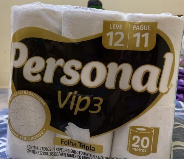 12 un. Papel Higiênico Personal Vip Folha Tripla