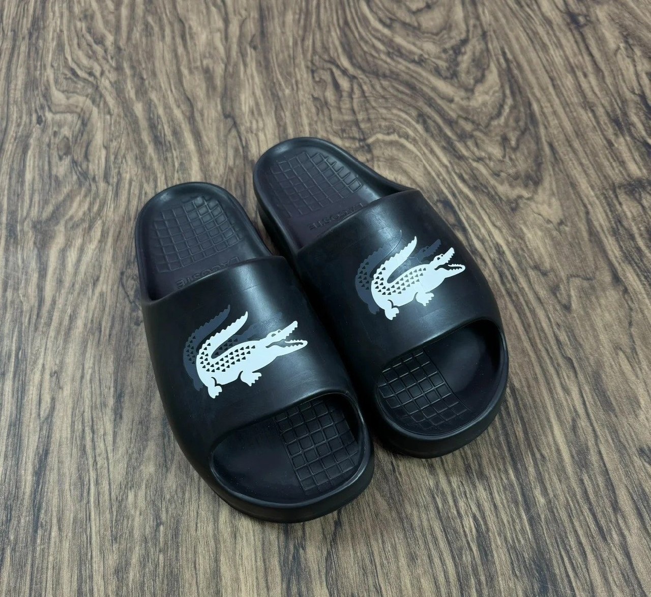Chinelo Lacoste Serve Slide 2.0