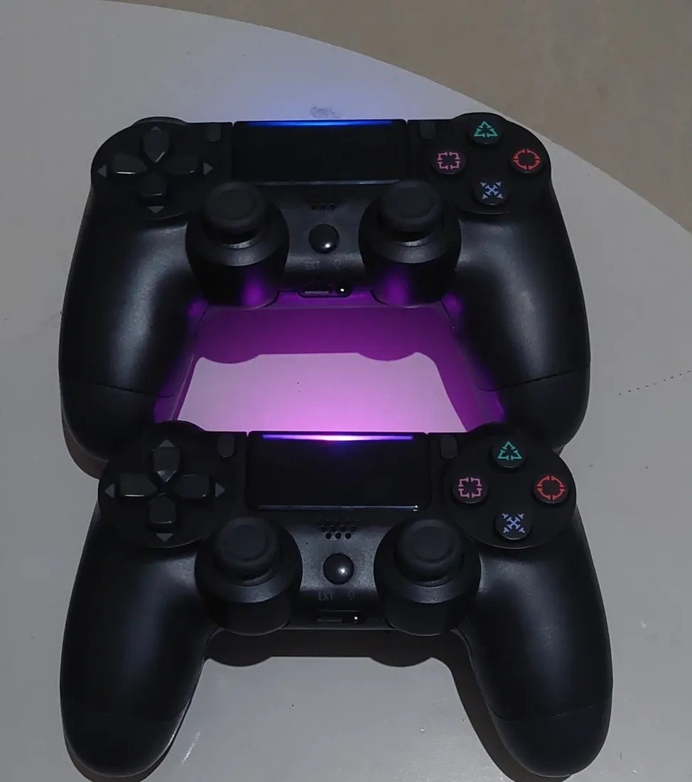 Kit com 2 Controles Sem Fio para PS4 e PC