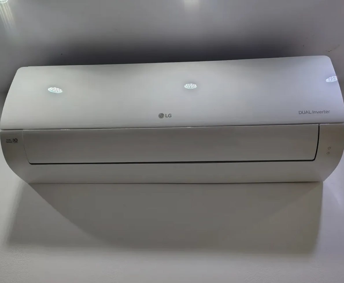 Ar Condicionado Split Hi Wall LG Inverter 12.000 BTUs 220V