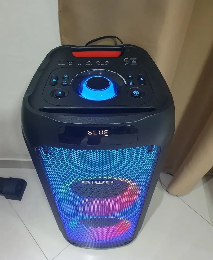 Caixa de Som Aiwa PB-05 Bluetooth, RGB, USB, TWS e até 20h de bateria