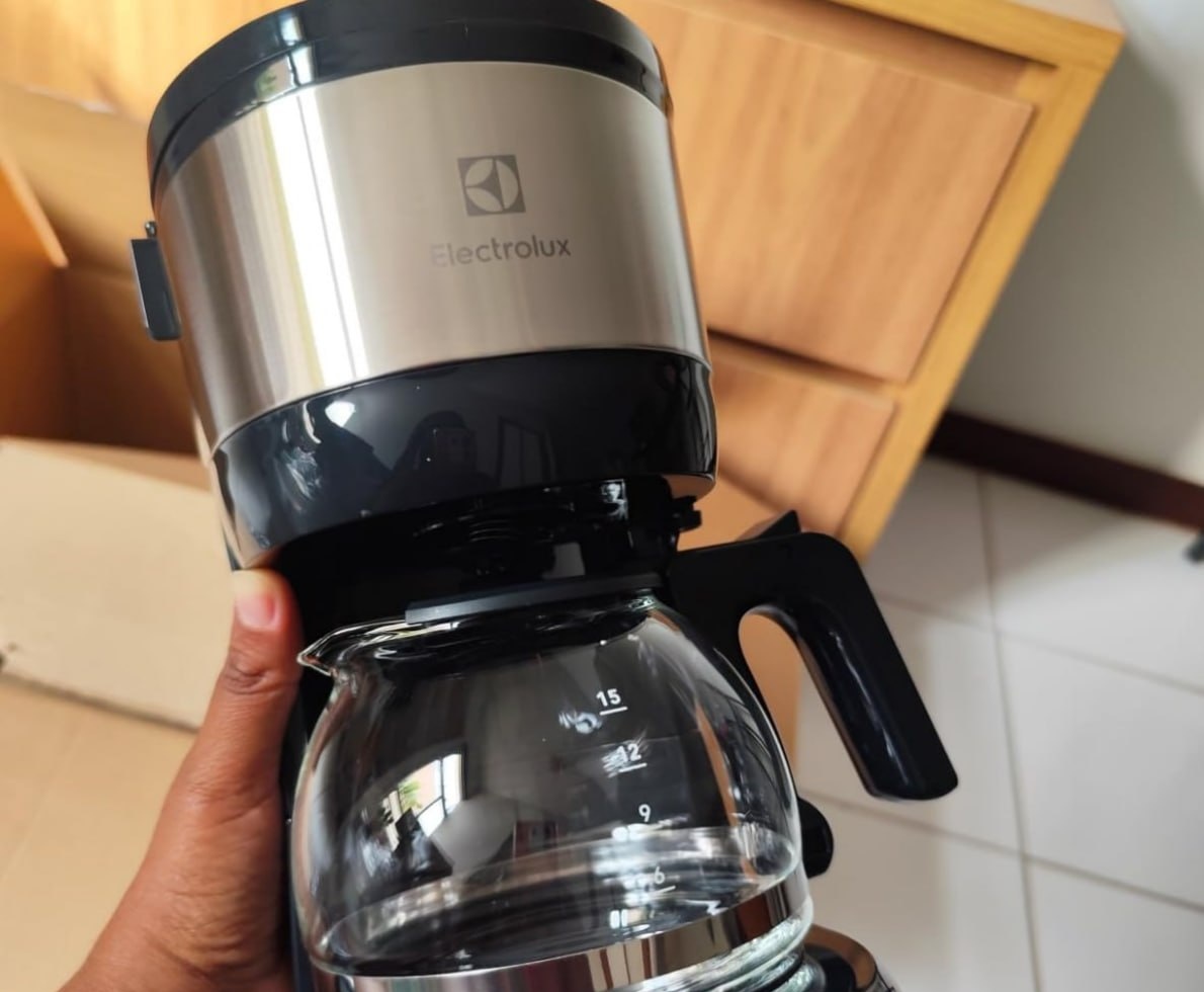 Cafeteira Electrolux Inox 600ml 15 xícaras