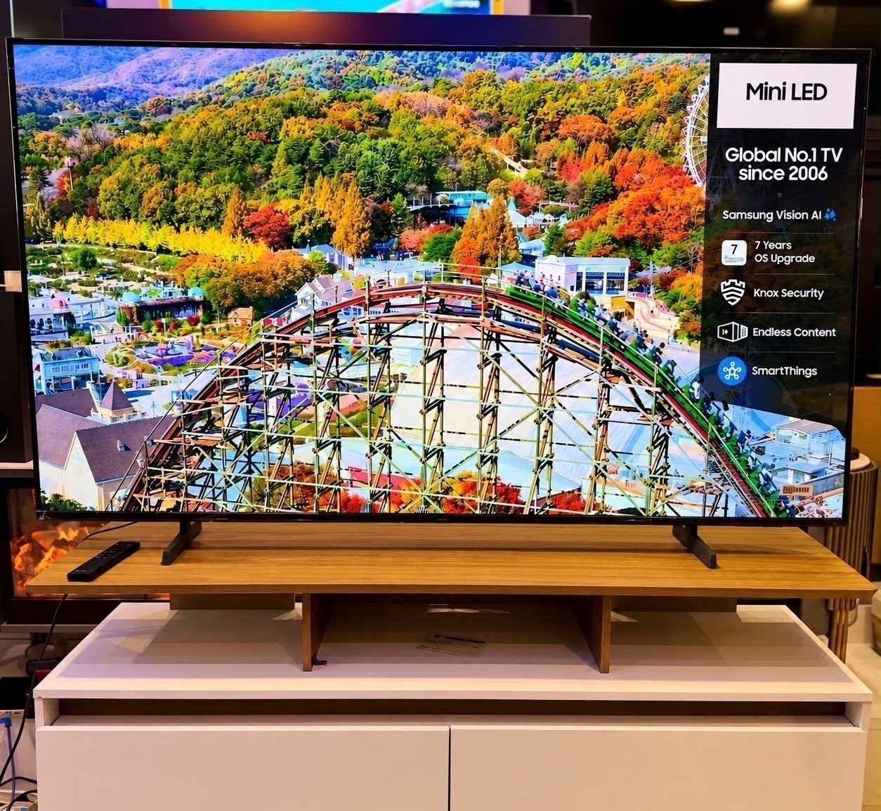 Samsung Smart TV 65 Mini LED 4K M75H