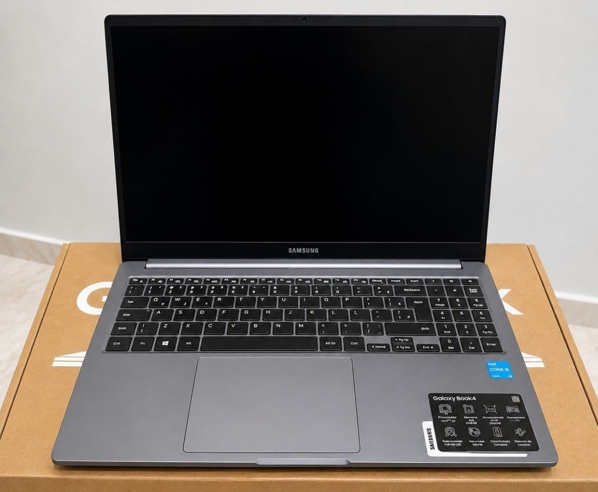Notebook Samsung Galaxy Book4 Intel Core 3-100U, Windows 11