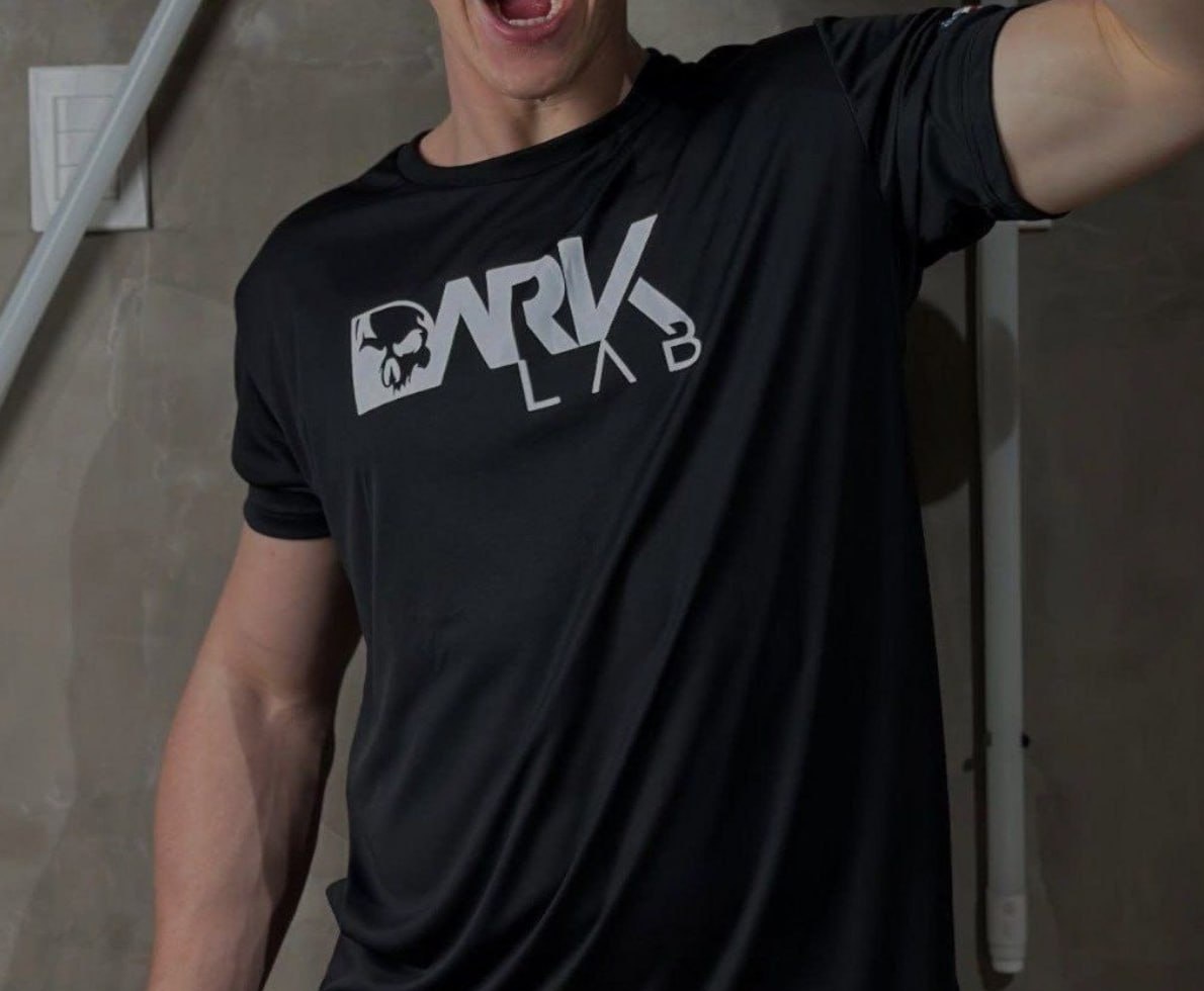 Camiseta Dry-fit Preta Caveira Dark Lab