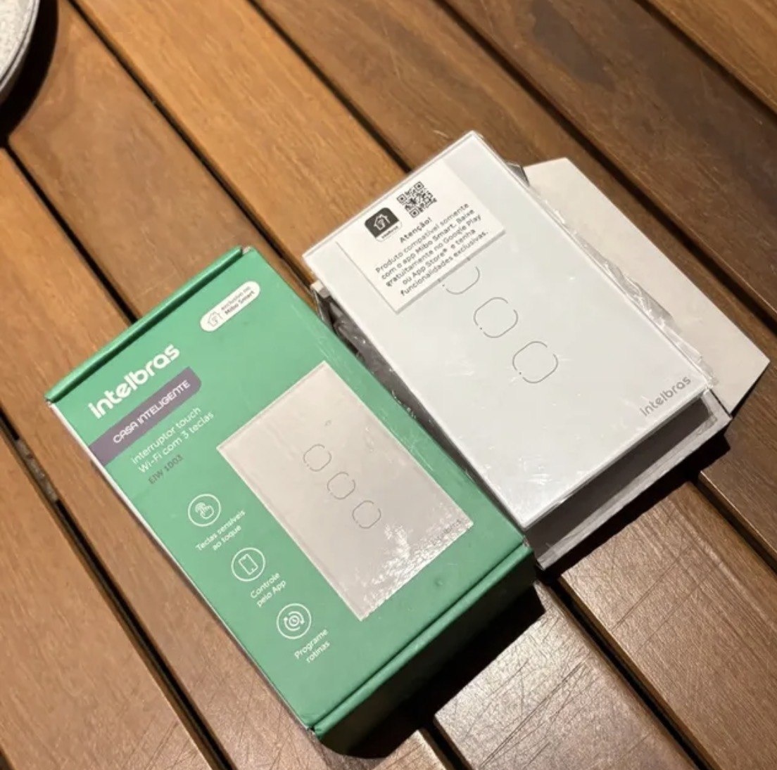 Interruptor Inteligente Touch WI-FI 3 Teclas EIW 1003 Branco Intelbras