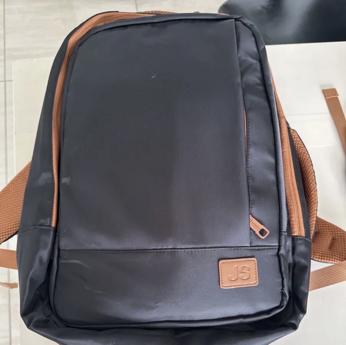 Mochila para Notebook Impermeável e Reforçada com Entrada USB  25 a 40L, Masculina e Feminina