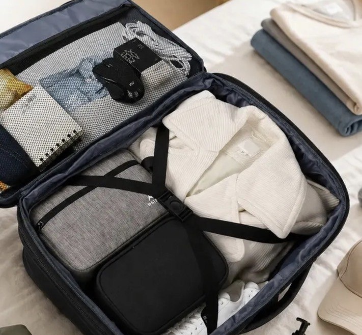 Mochila Viagem Masculina 40L Grande Impermeável Reforçada para Avião Item Pessoal Suporta até 10kg MATEIN 1159 Preto
