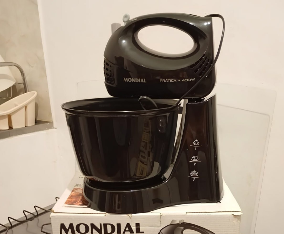 Batedeira Prática Mondial 400W