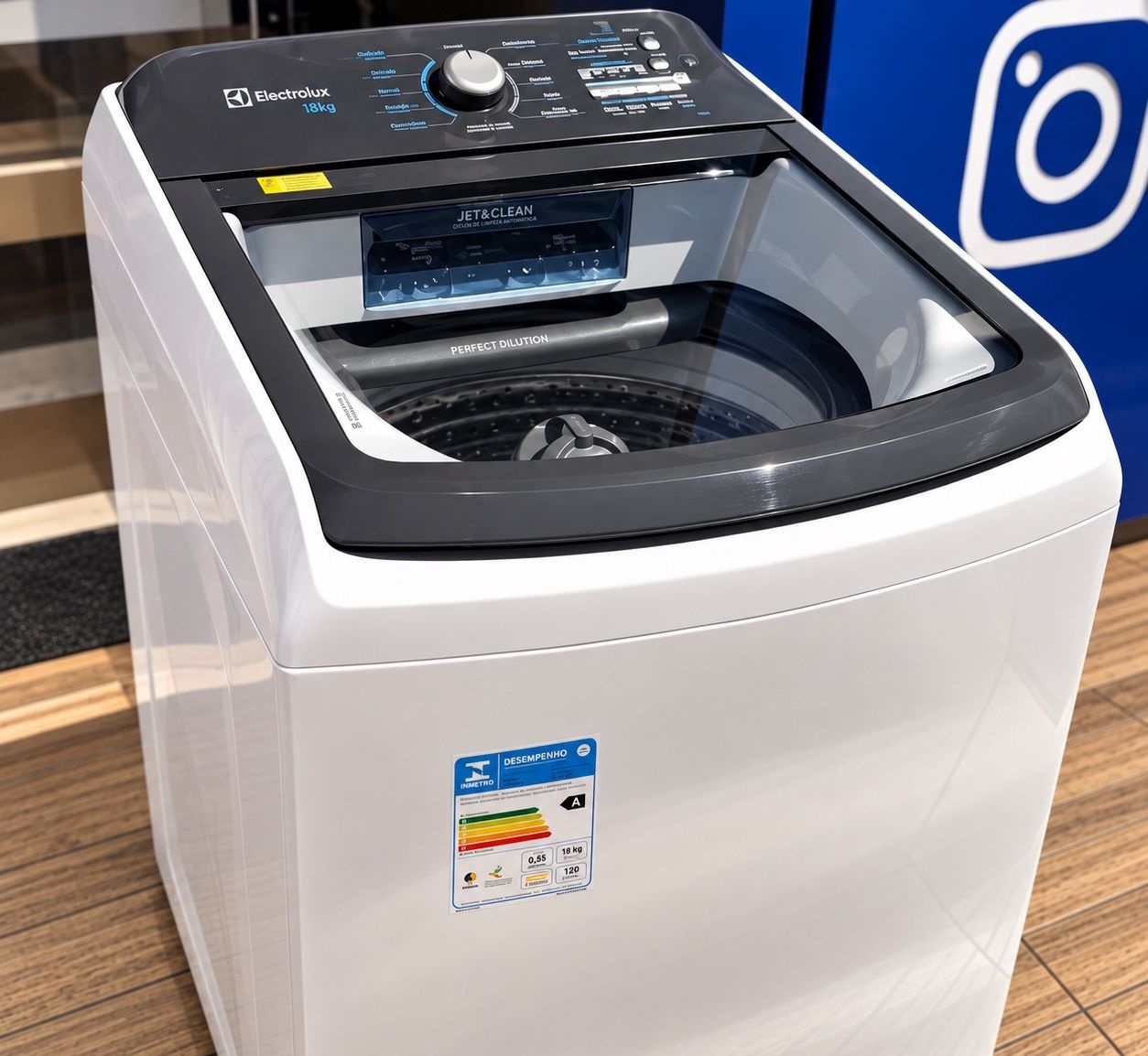 Máquina de Lavar Electrolux 18kg Inox Lee18 Automática 220v