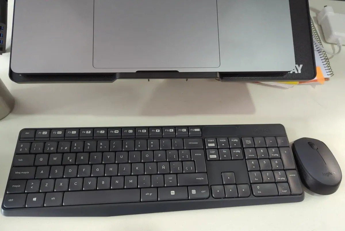 Combo Logitech MK235  Layout ABNT2