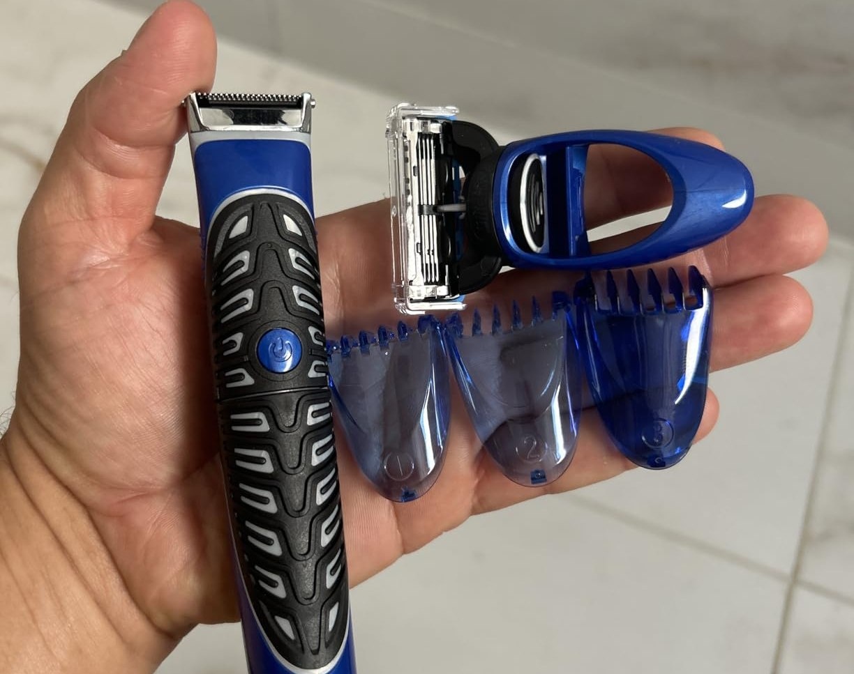 Barbeador Eletrico Gillette Styler para Barba e Corpo