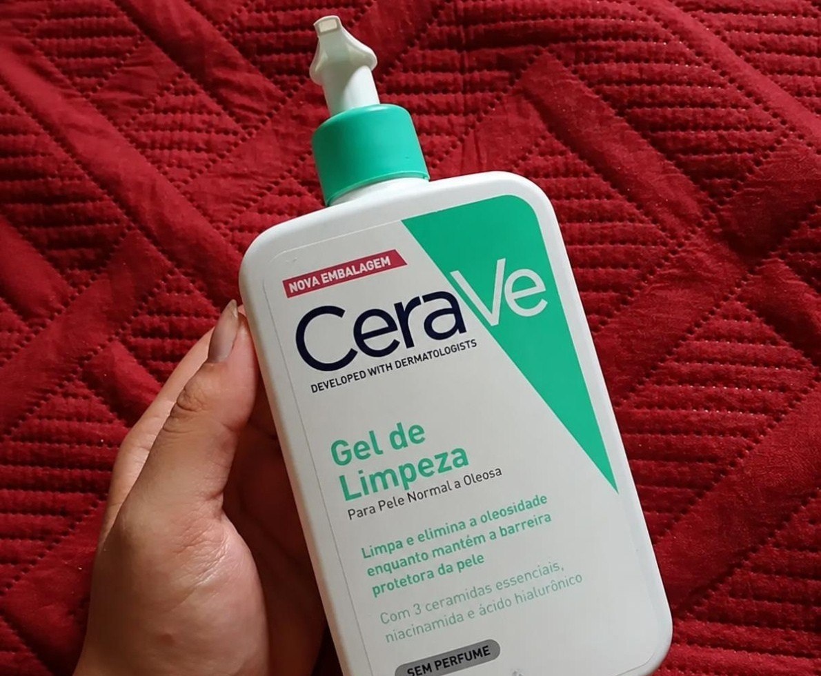 Gel de Limpeza Facial para Pele Normal a Oleosa CeraVe 454g