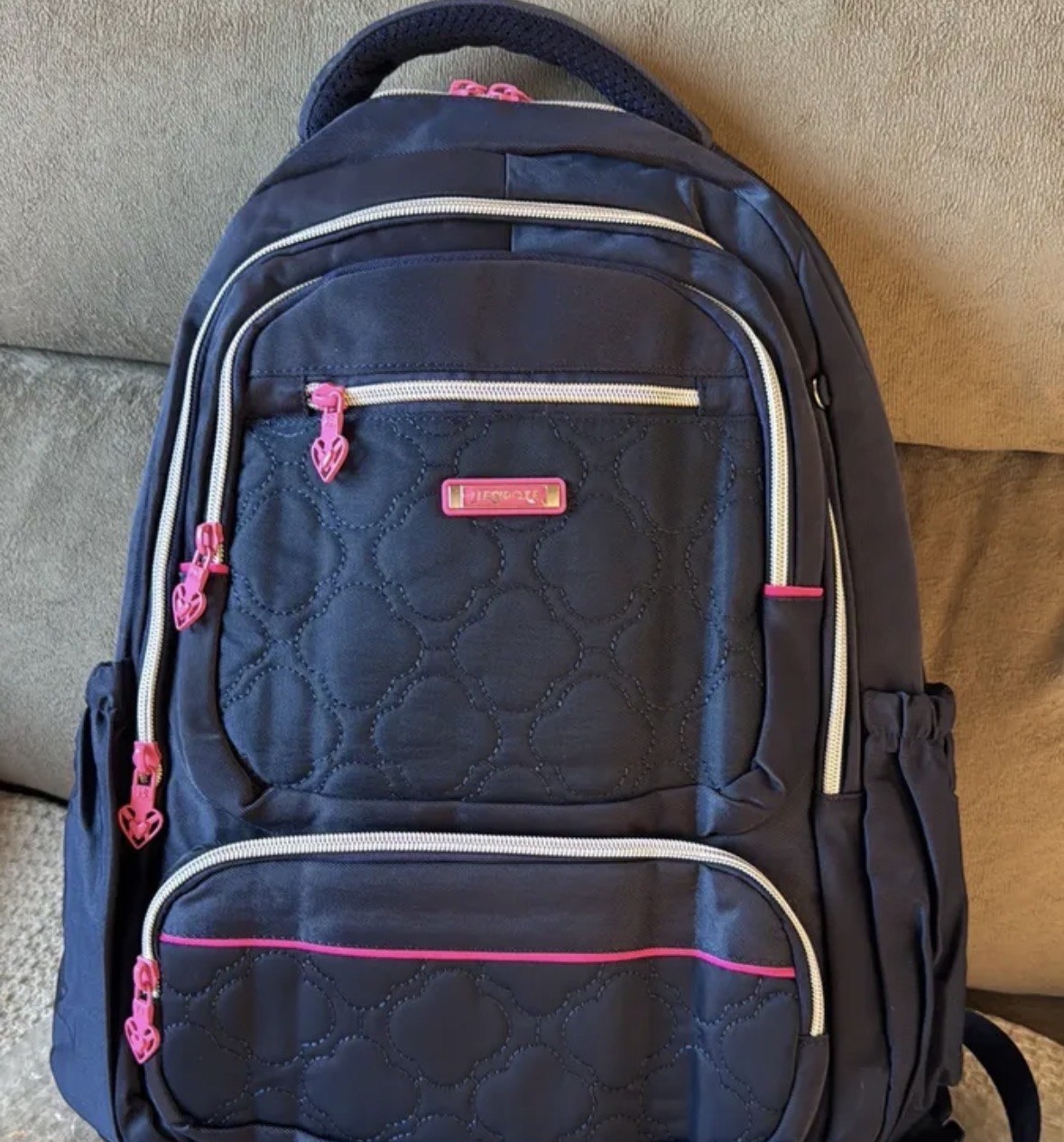 Mochila feminina, reforçada, impermeável, com capacidade para laptop, ideal para viagens diárias, ida à escola e deslocamentos de trabalho.