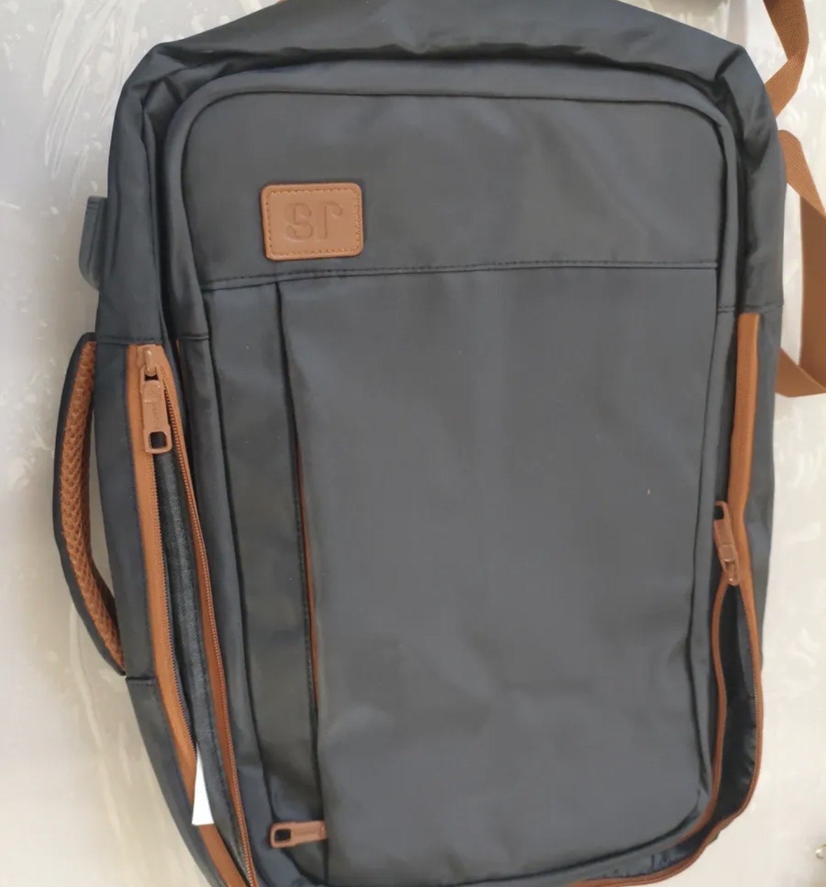 Mochila para Notebook Impermeável e Reforçada com Entrada USB  25 a 40L, Masculina e Feminina