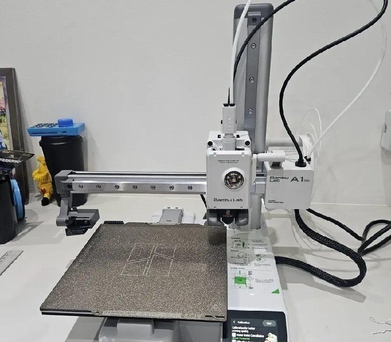 Impressora 3D Bambu Lab A1 Mini cor cinza Sem AMS 220v