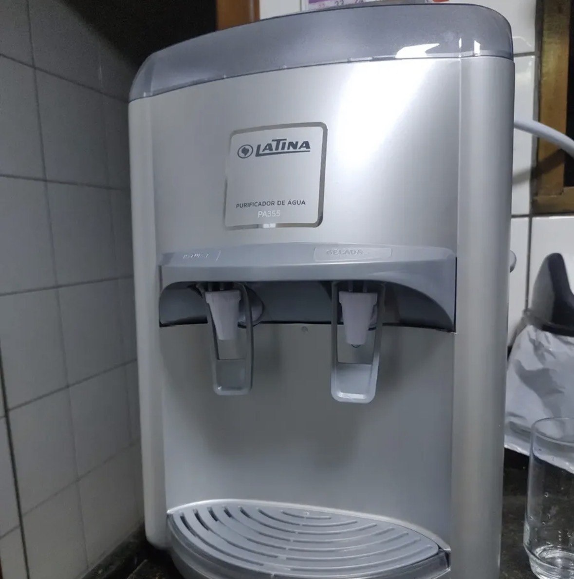 Purificador De Água Latina Pa355 Refrigerado por Compressor Prata