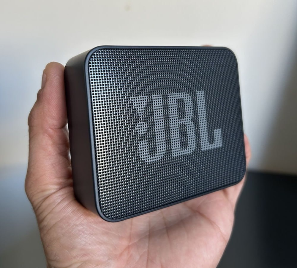Caixa de Som Bluetooth JBL Go Essential 2