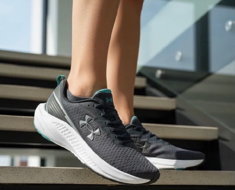 Tênis Under Armour Charged Wing 2