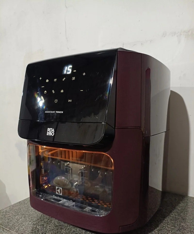 Fritadeira Air Fryer Oven Electrolux por Rita Lobo 12L 1700W