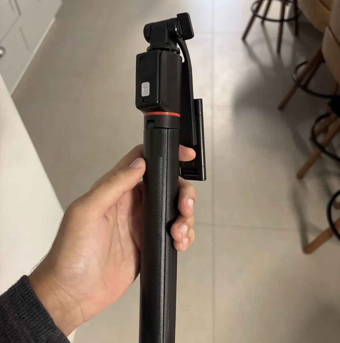 1.7M Tripe De Celular bem como Bastão De Selfie E Portátil Com Controle Remoto Destacável E Suporte Para Celular 360 Rotação, Extensível Tripé Selfie Stick, Universal Tripé De Celular Cor Preto Inova
