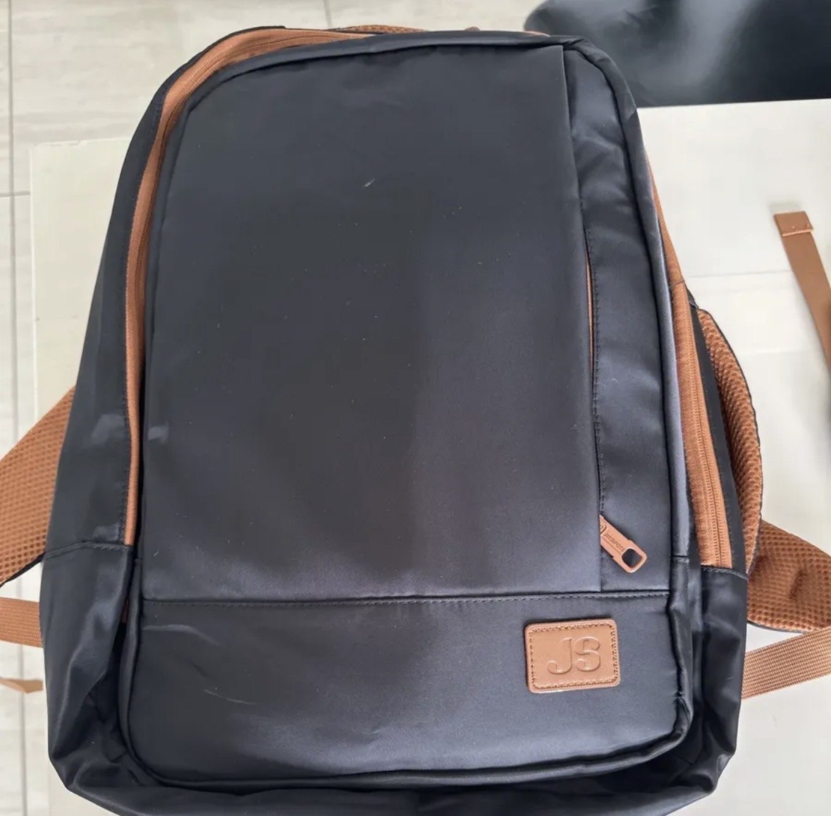 Mochila para Notebook Impermeável e Reforçada com Entrada USB  25 a 40L, Masculina e Feminina