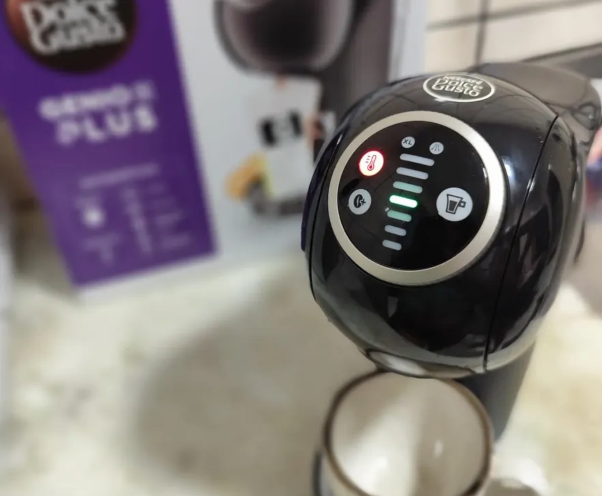 Cafeteira Nescafé Dolce Gusto Arno Genio S Plus 110V