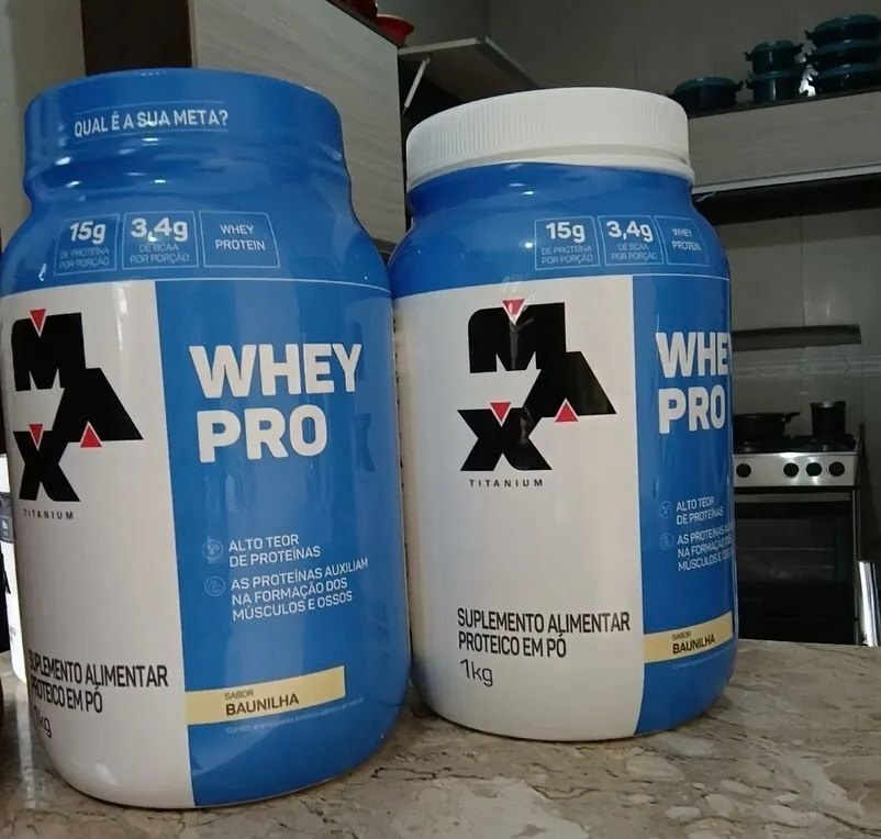 Proteína Max Titanium Whey Pro Concentrado em Pó Sabor Chocolate 1kg
